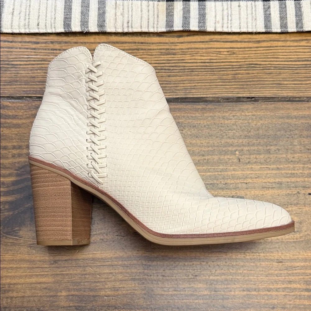 MIA Cream Textured Ankle Boots